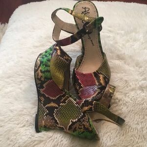 Alice and Olivia wedge shoe